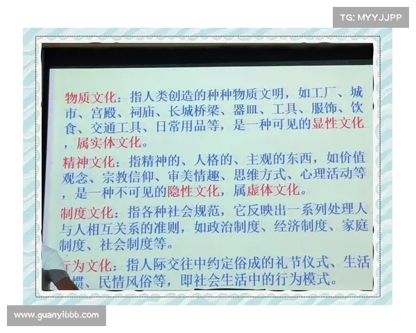 霍迪尔之子战袍的传承与象征意义探秘:历史、文化与权力的深层解读 霍迪尔之子战袍的传承与象征意义探秘:历史、文化与权力的深层解读